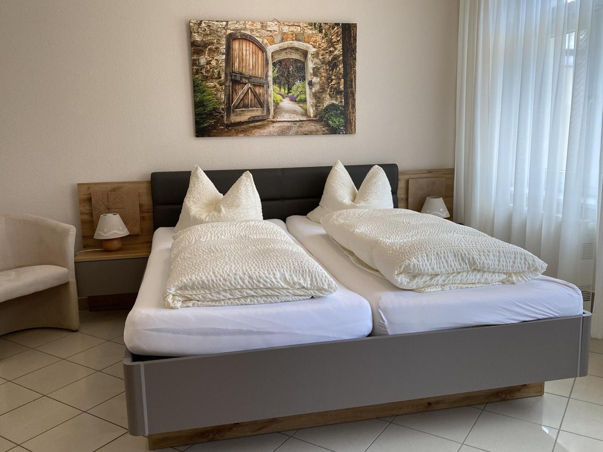 Apartments Und Zimmer Gaestehaus Matthias Дрезден Номер фото